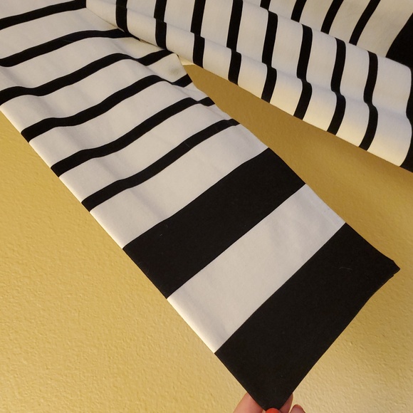Chicos Black and White Striped Top Sz Xlrg/3 & Tote - Picture 5 of 12